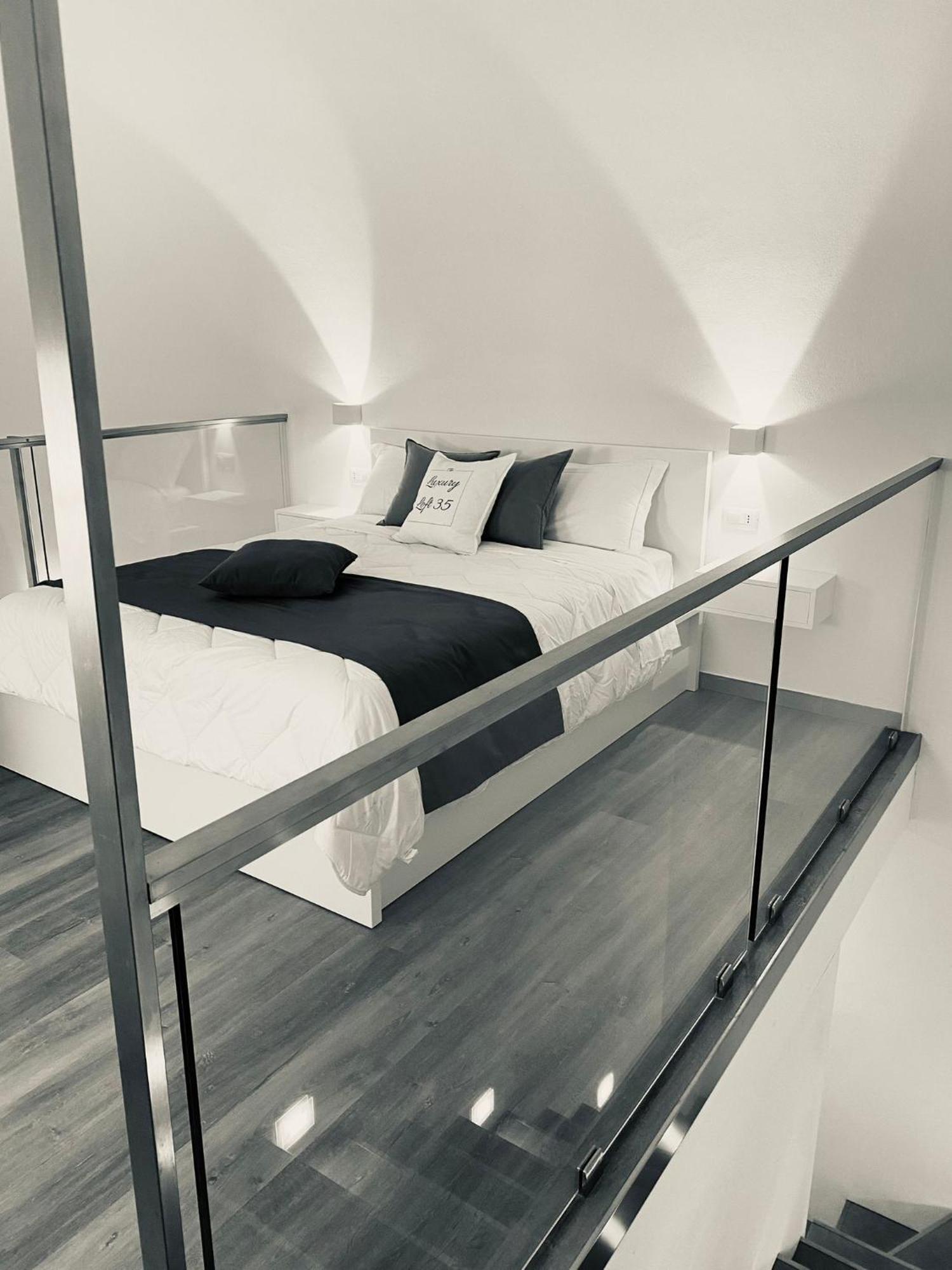 Luxury Loft 35 호텔 칼리아리 외부 사진
